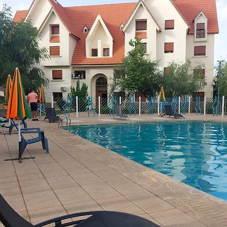 Ifrane Apartment With Swimming Pool Zewnętrze zdjęcie